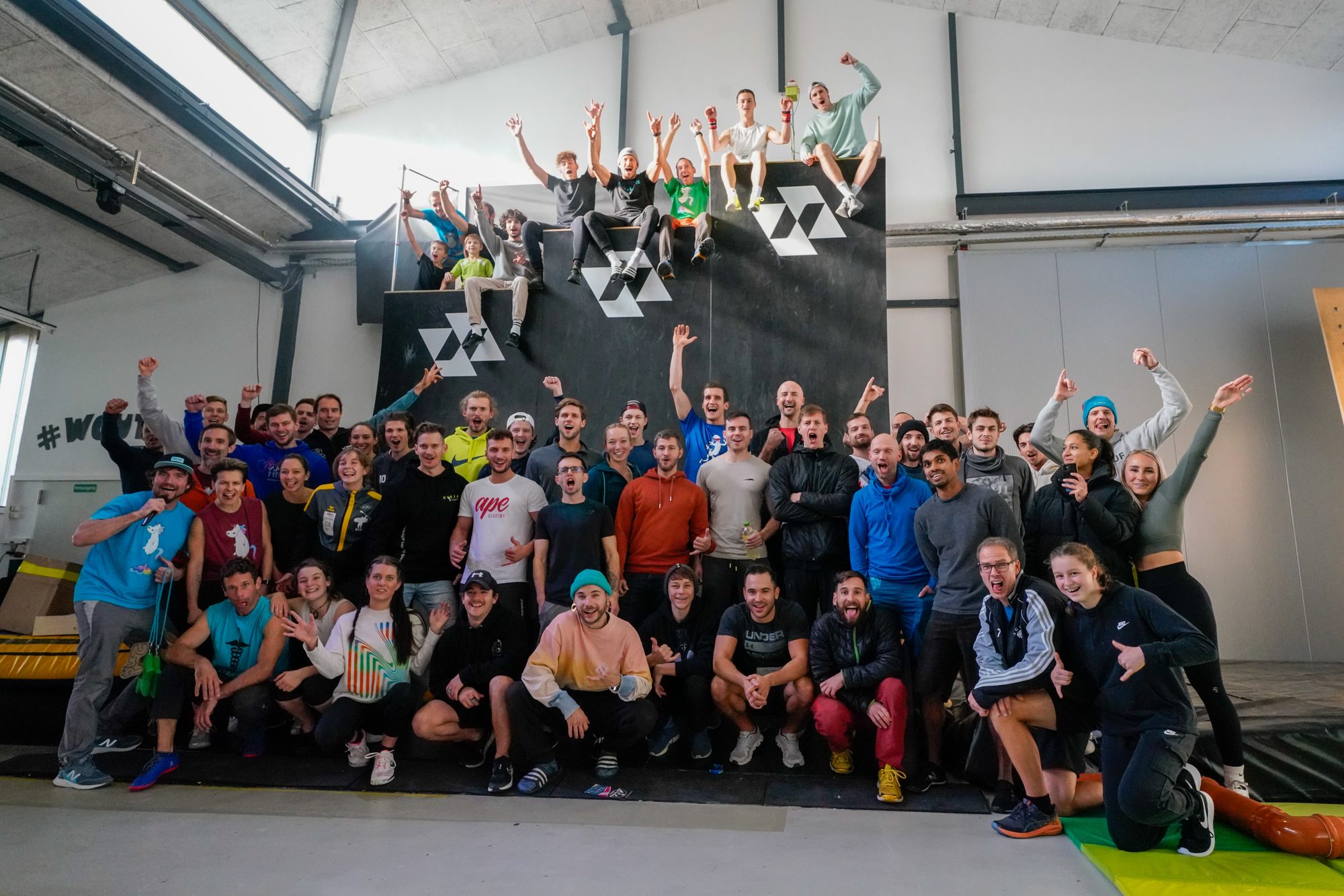 Gruppenfoto der Ninja-Athlet:innen beim #Woutl Cup in Graz